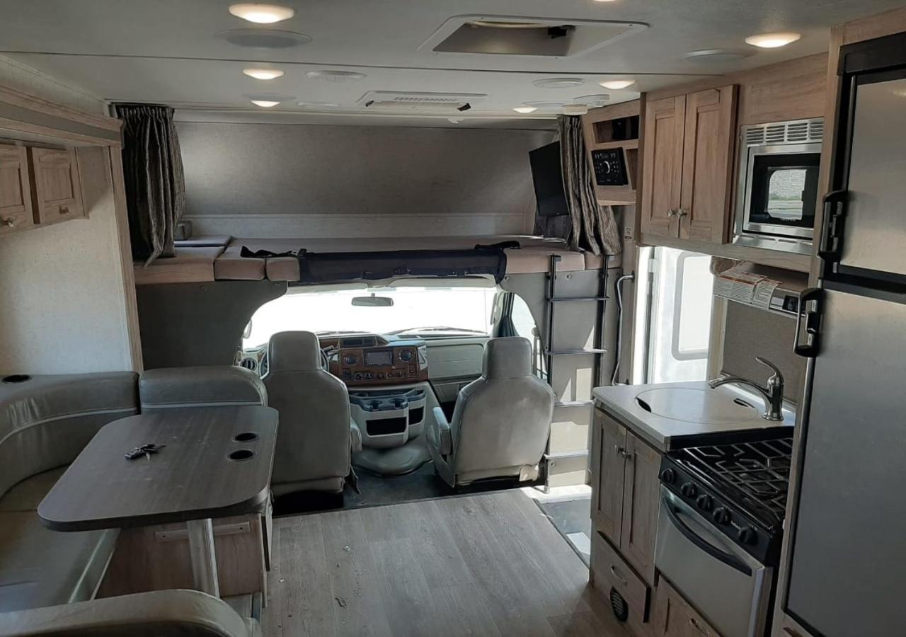 Oman Motorhomes Camping